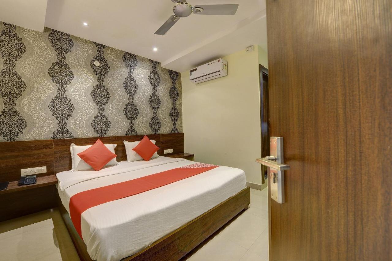 Capital O Hotel Samanvi International Belur  Dış mekan fotoğraf