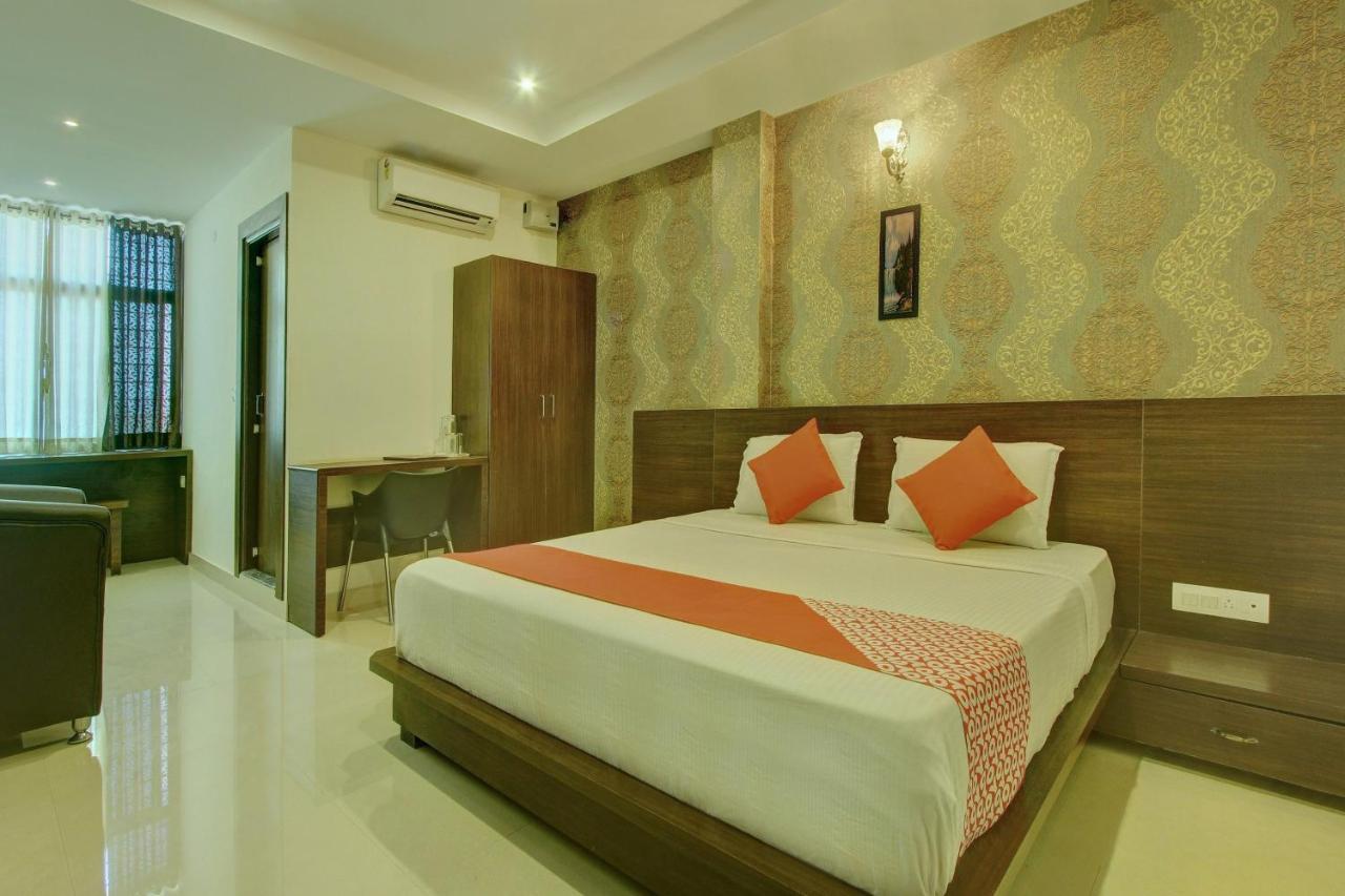 Capital O Hotel Samanvi International Belur  Dış mekan fotoğraf