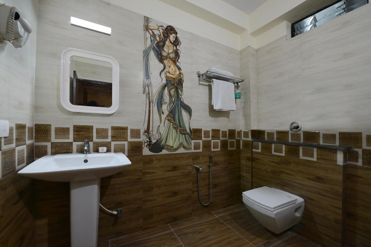 Capital O Hotel Samanvi International Belur  Dış mekan fotoğraf