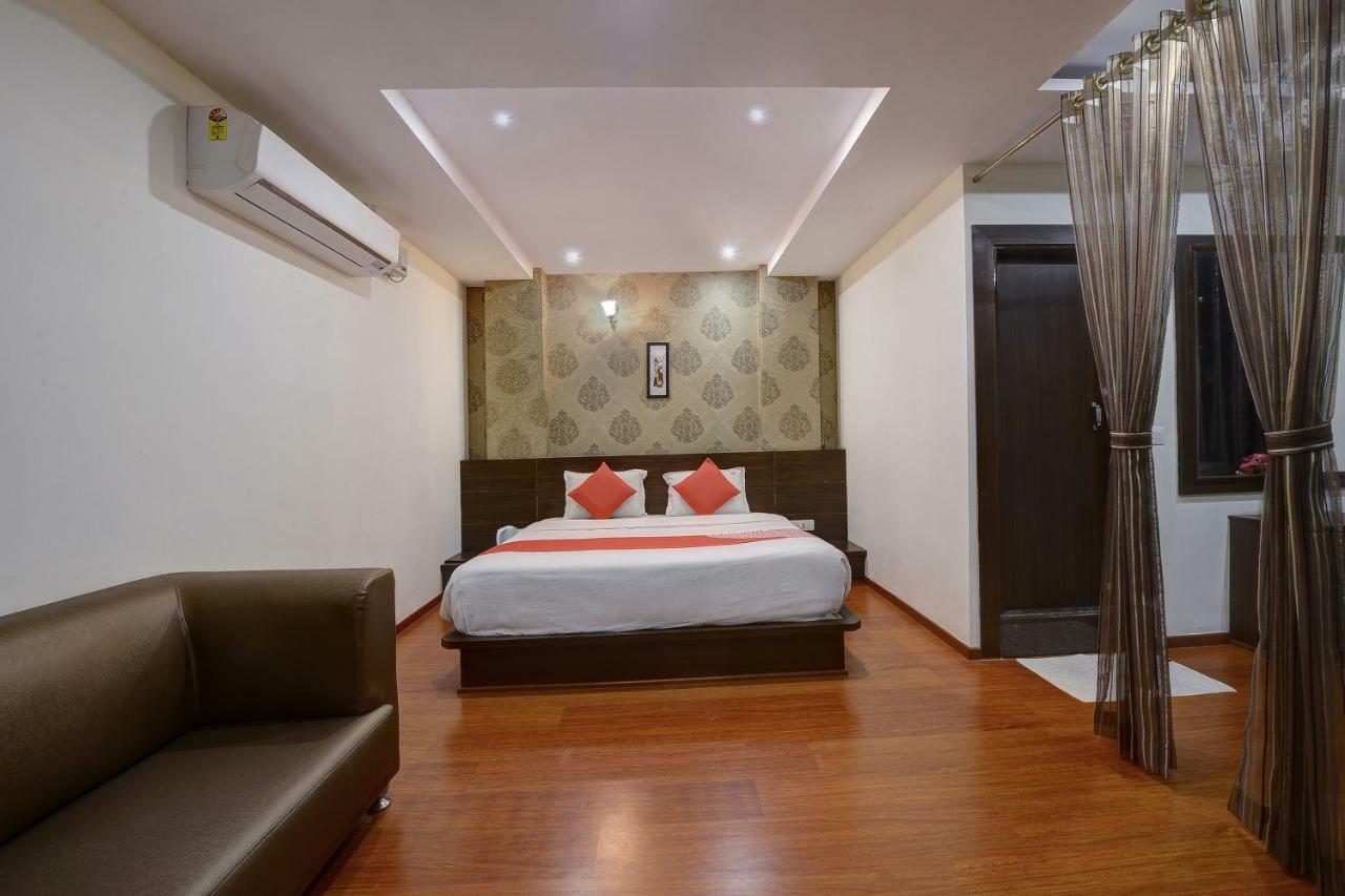Capital O Hotel Samanvi International Belur  Dış mekan fotoğraf