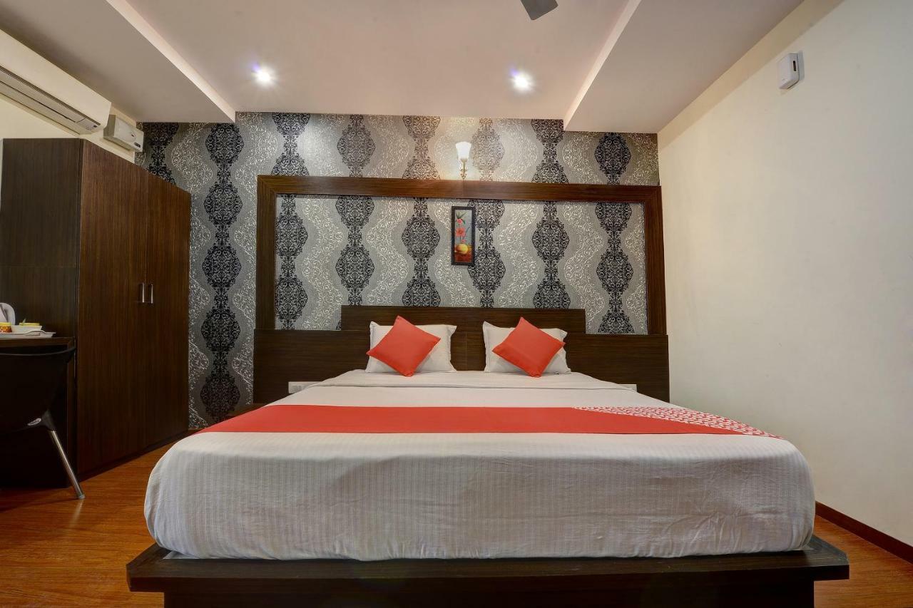 Capital O Hotel Samanvi International Belur  Dış mekan fotoğraf